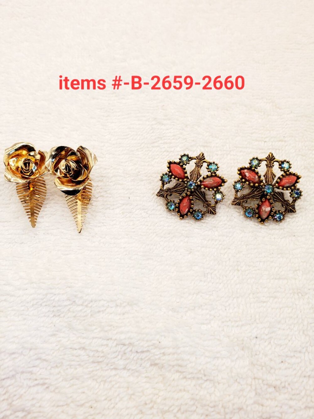 2 Vintage Pair of Clip on Earrings, items # B-2659-2660,. wt. 31 grams.